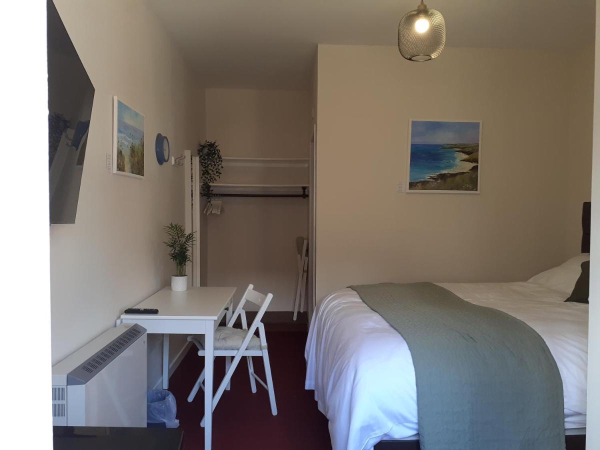 The Ivy Barn Holbeton Hotel Bagian luar foto